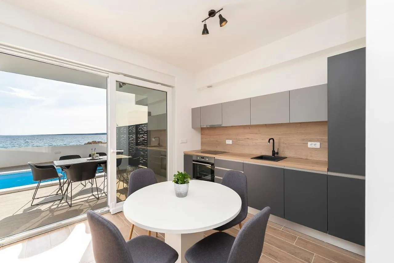 Villa Eni Apartments 1 Mandre 0*,  Croatia