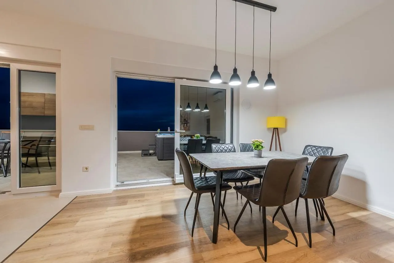Villa Eni Apartments 1 Mandre 0*,  Croatia