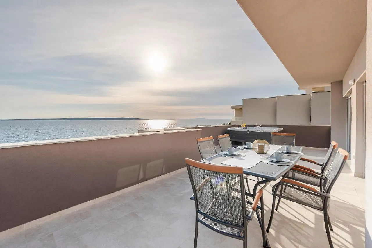 Villa Eni Apartments 1 Mandre 0*,  Croatia
