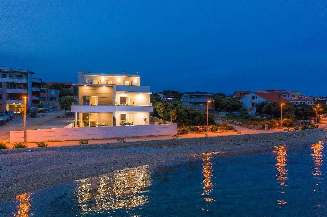 Villa Eni apartments 1 Mandre Croazia